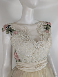 Garden Rose Lace V-neck Organza Ballgown colorful wedding dress