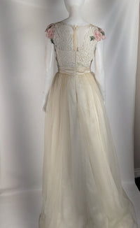 Garden Rose Lace V-neck Organza Ballgown colorful wedding dress