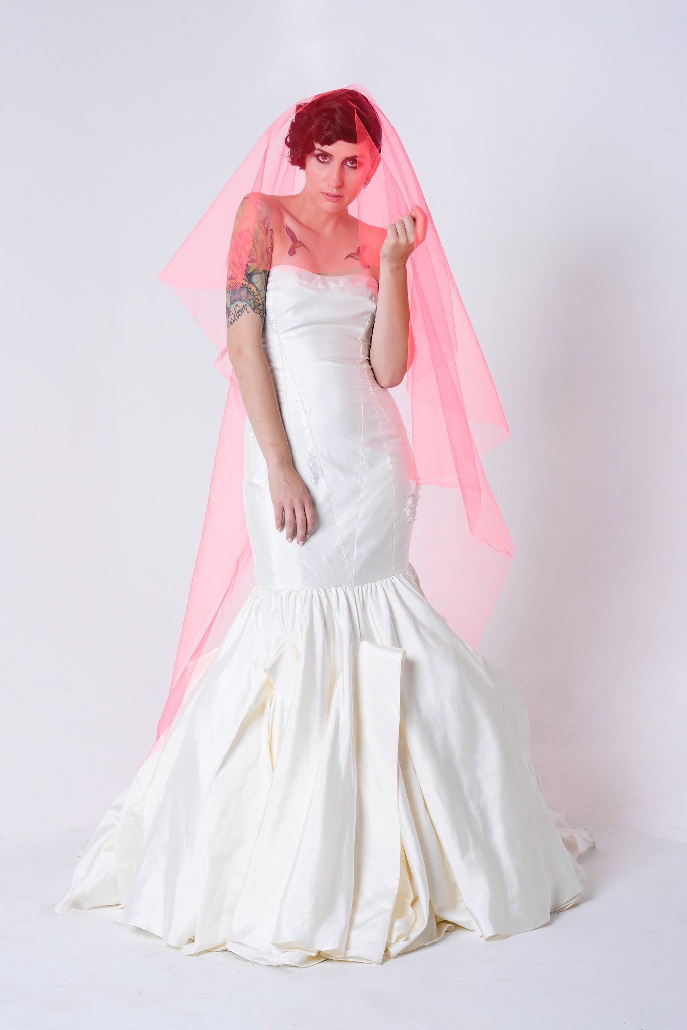 SAMPLE SILK Mikado fit and flare size 10: Diamondwhite
