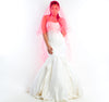 V114B Curly-edge Drop Veil